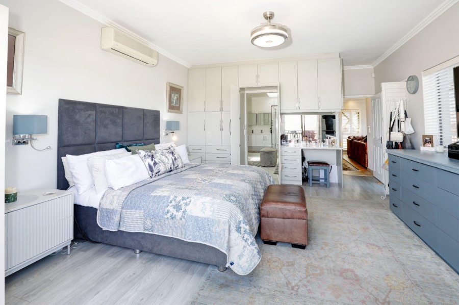 5 Bedroom Property for Sale in Welgemoed Western Cape